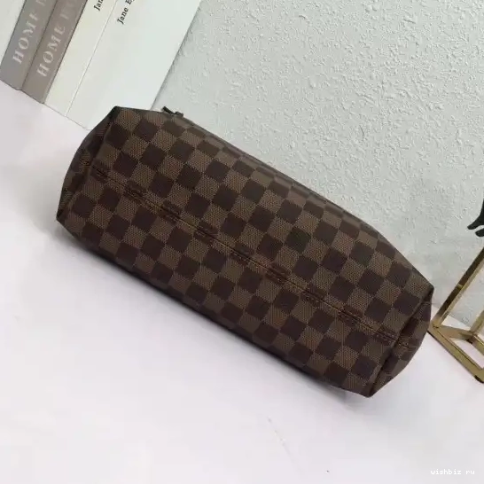 WIS PM Vuitton Louis GRACEFUL 0630